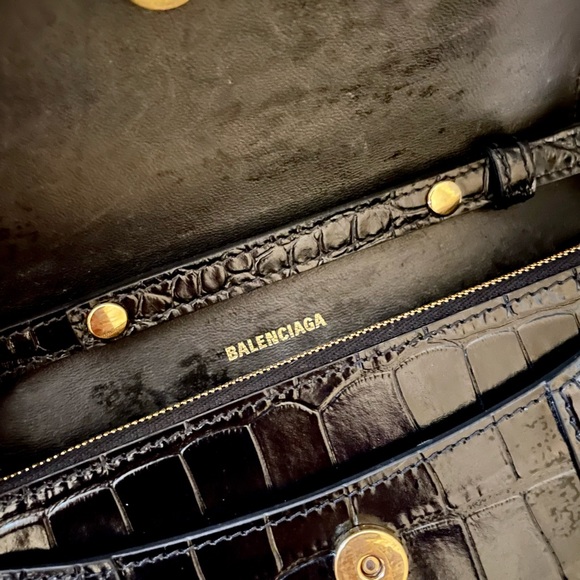 BRAND NEW Balenciaga Hourglass Croc Chain Wallet - Picture 3 of 6